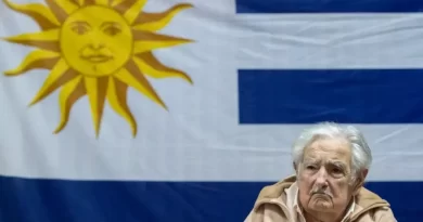 Corpo de Mujica terá cortejo por Montevidéu
